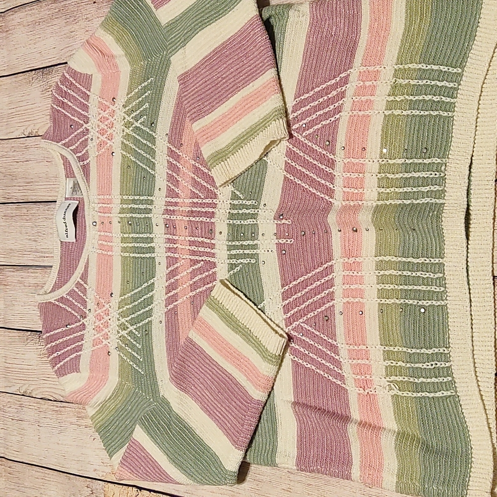 Women's sweater